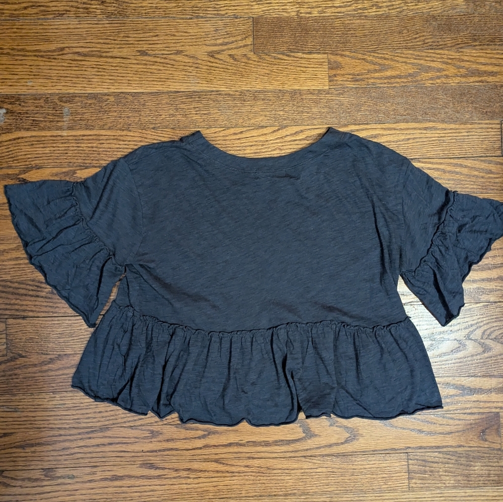 Altar'd State Charcoal Ruffle Sleeve Blouse Sz XS Like New